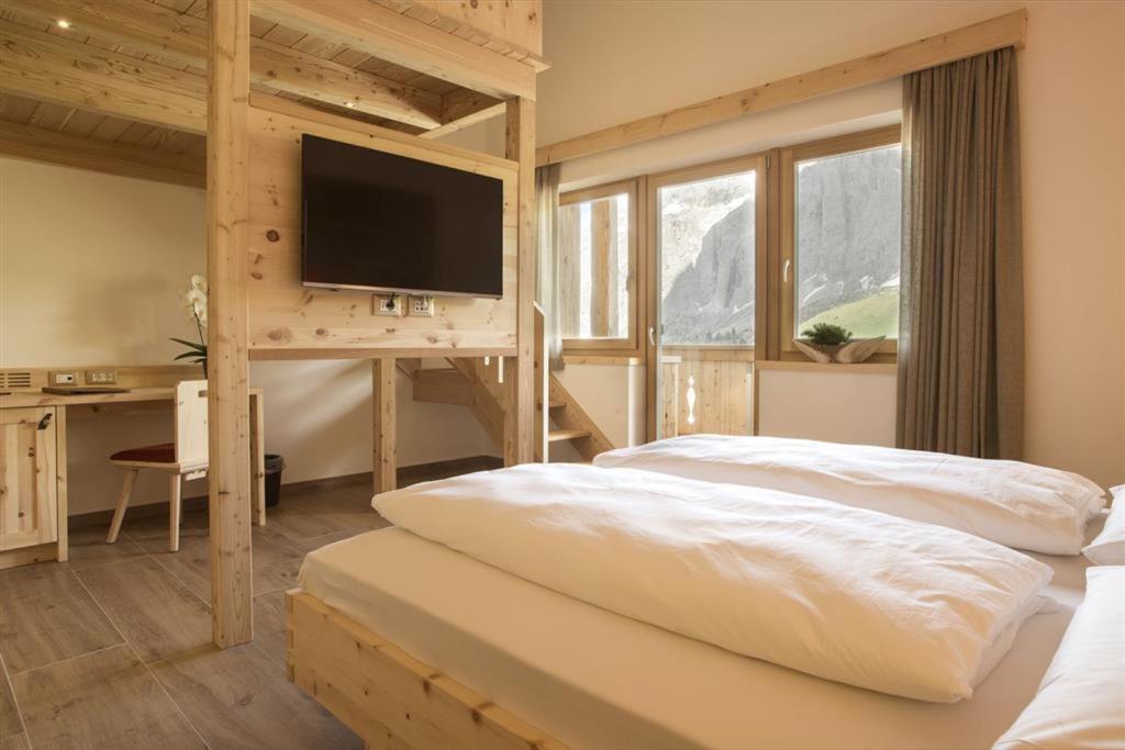 Passo Sella Dolomiti Mountain Resort Сельва-ді-Валь-Гардена Екстер'єр фото