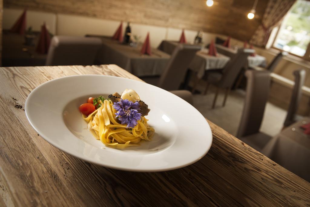 Passo Sella Dolomiti Mountain Resort Сельва-ді-Валь-Гардена Екстер'єр фото