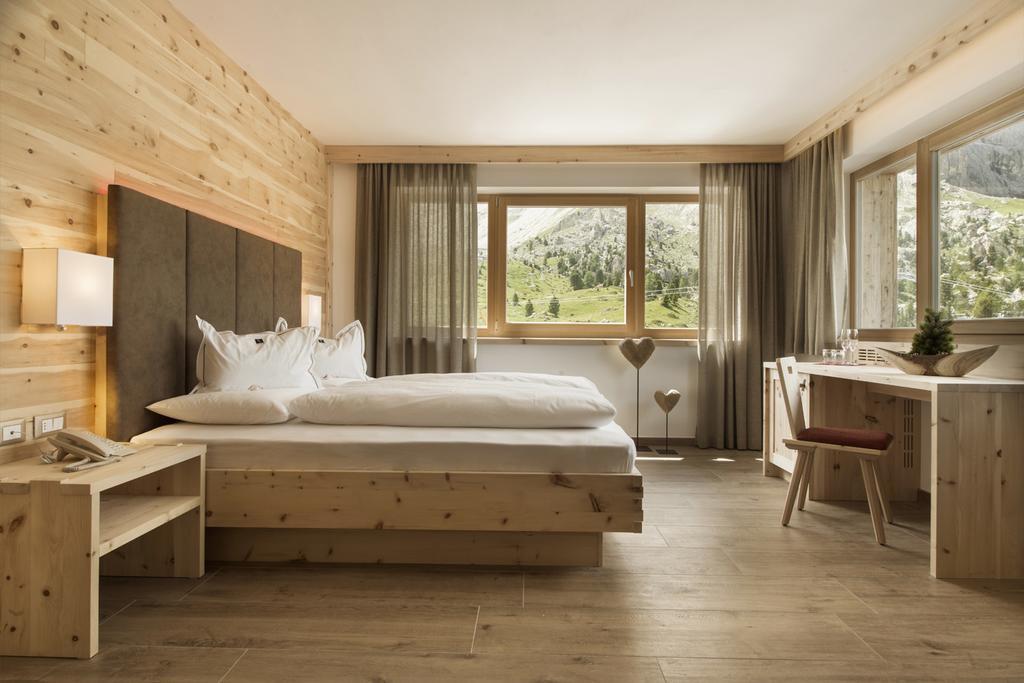 Passo Sella Dolomiti Mountain Resort Сельва-ді-Валь-Гардена Екстер'єр фото